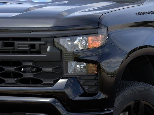 Chevrolet Silverado 1500 Custom Crew Cab 2WD 2026