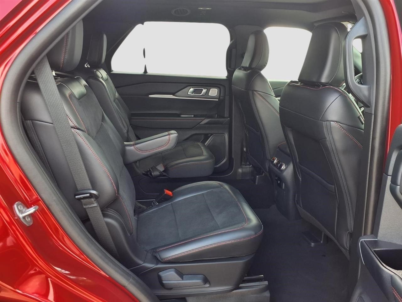 Ford Explorer ST AWD 2025