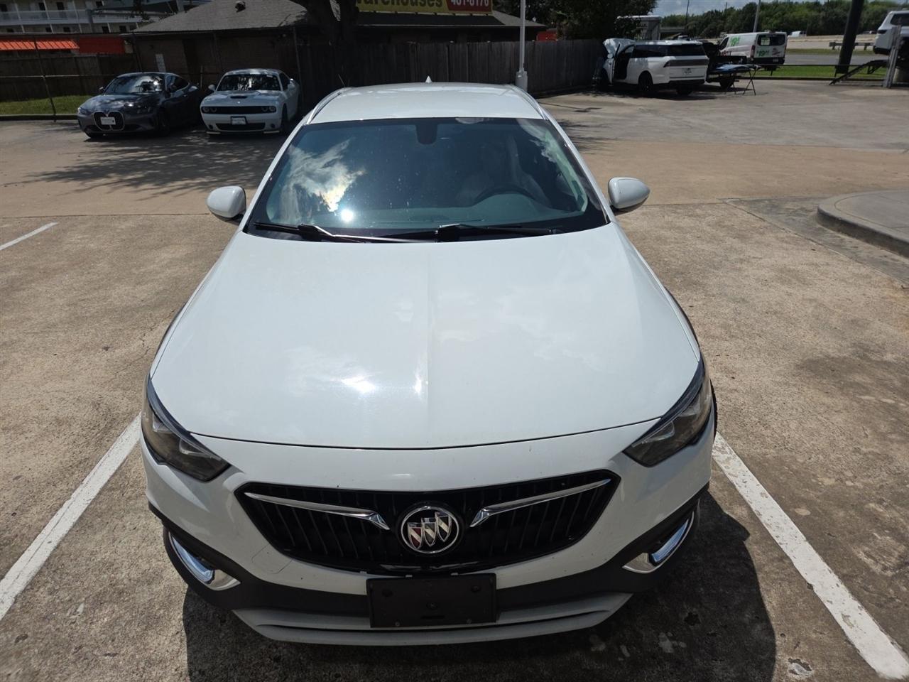 Buick Regal TourX Essence 2019