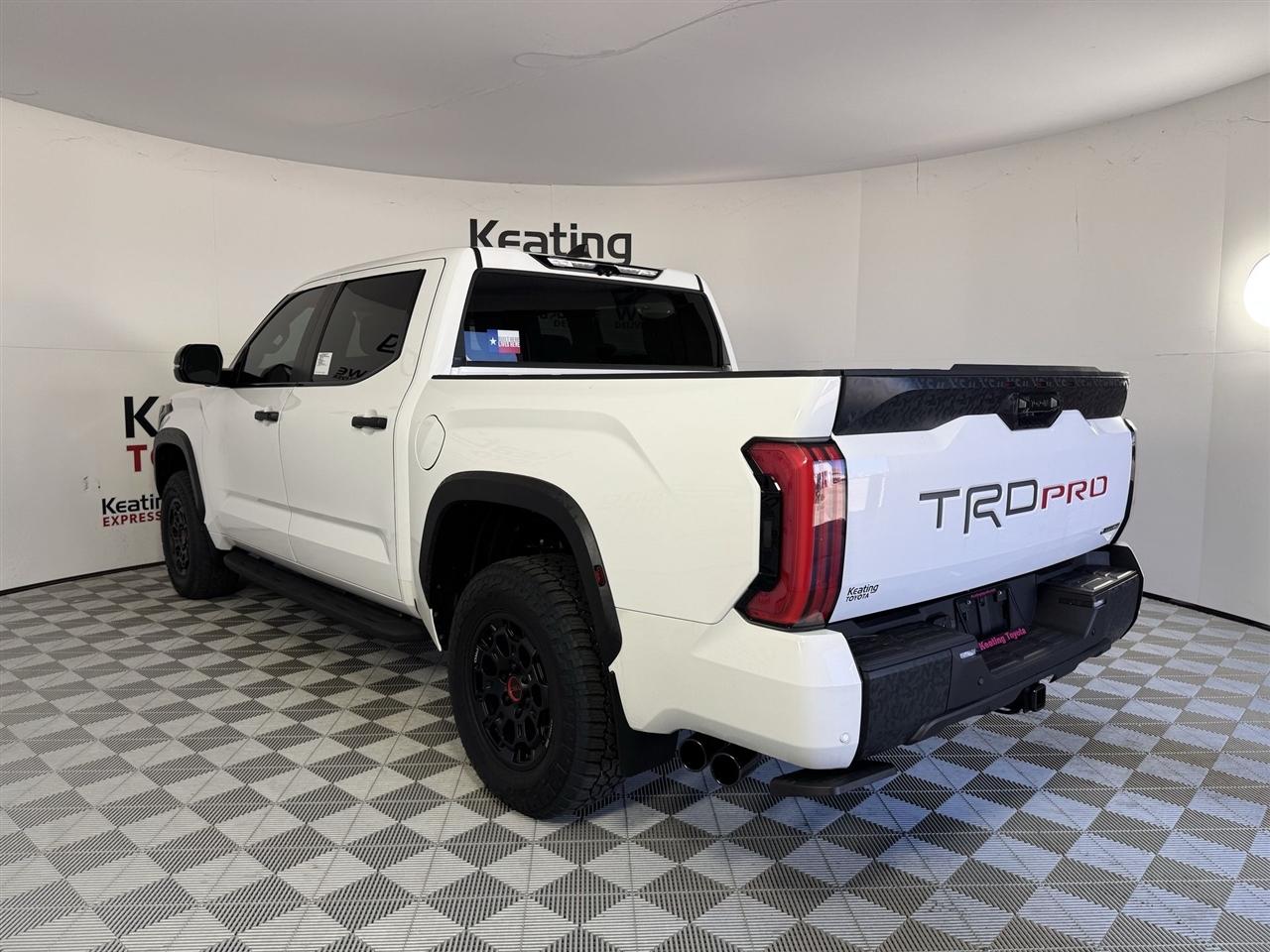 Toyota Tundra TRD PRO CrewMax 4WD Hybrid 2026