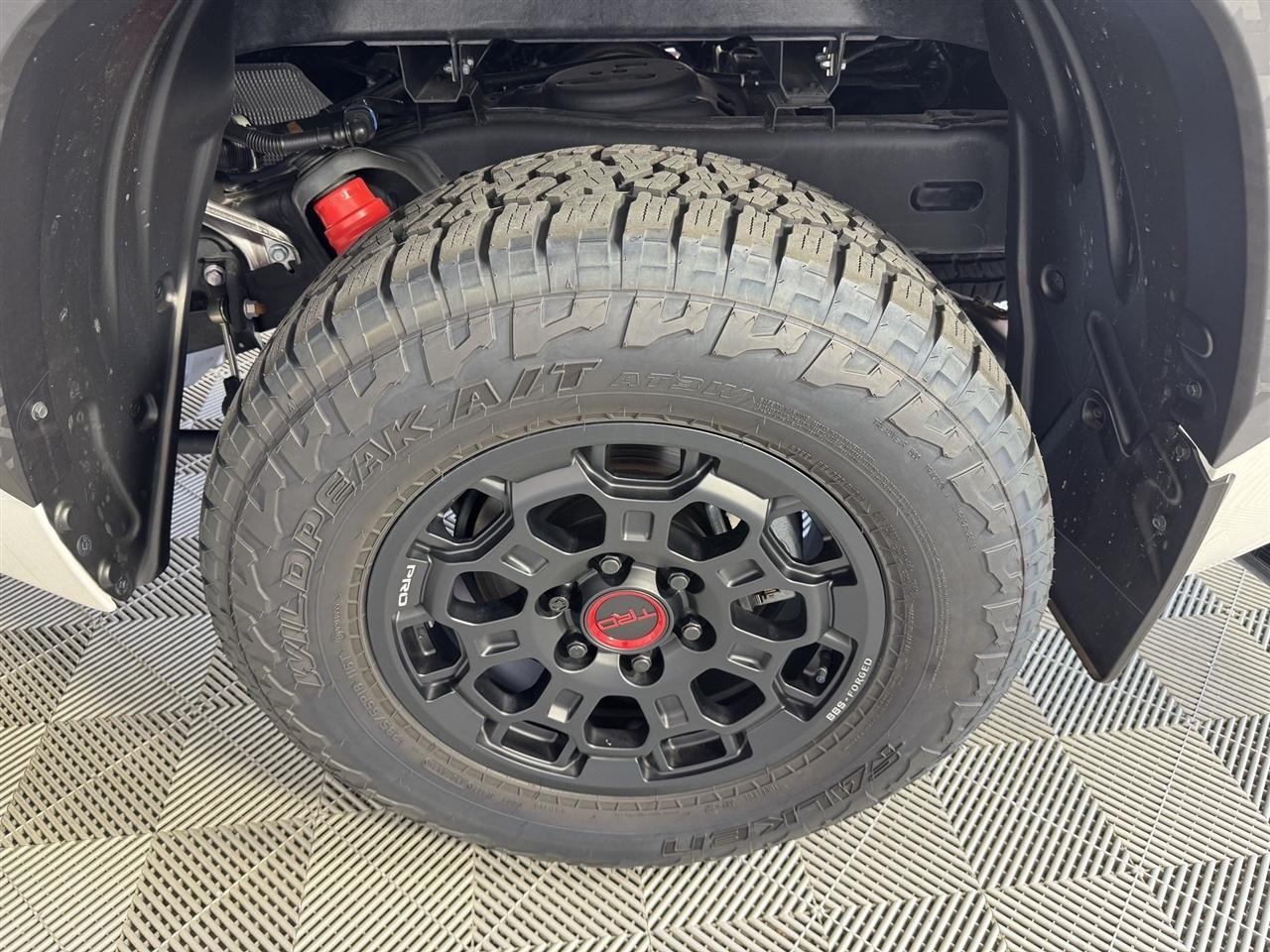 Toyota Tundra TRD PRO CrewMax 4WD Hybrid 2026
