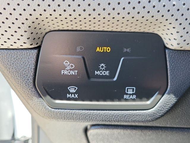 Volkswagen Atlas Peak Edition SEL AWD 2024