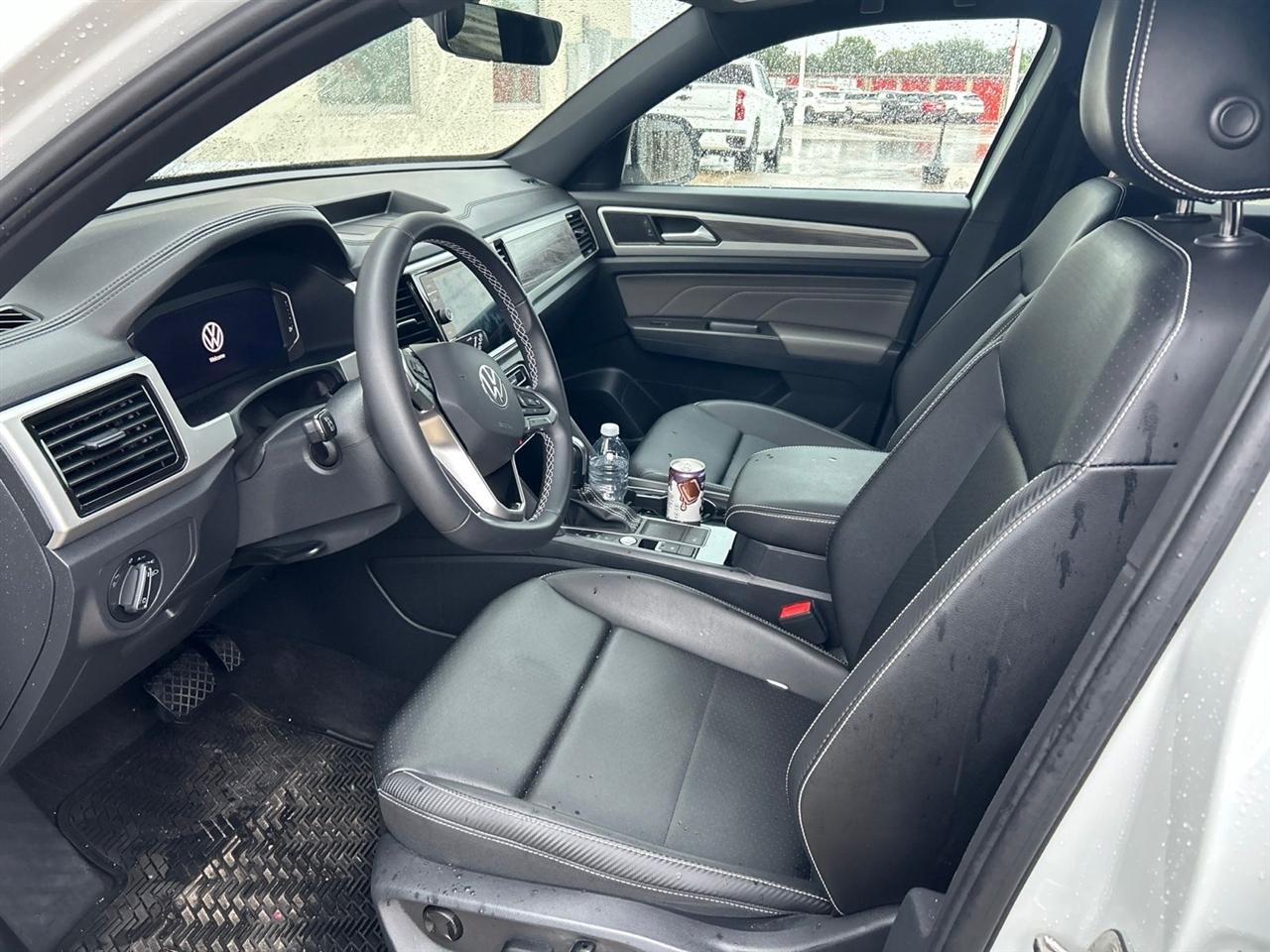 Volkswagen Atlas Cross Sport V6 SE w/Technology 2023