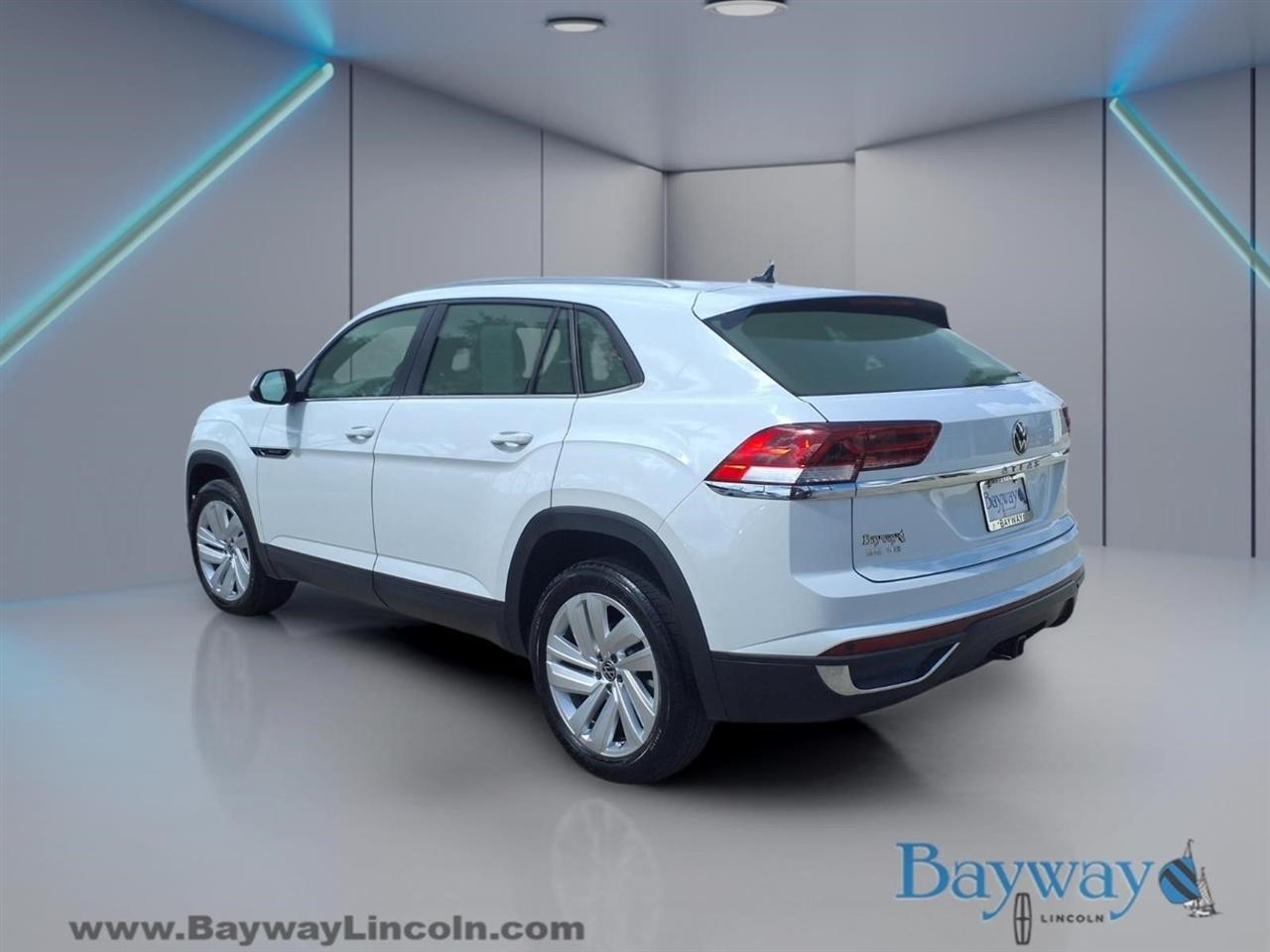 Volkswagen Atlas Cross Sport V6 SE w/Technology 2023