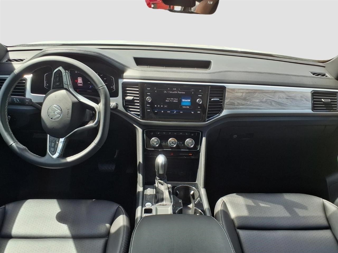 Volkswagen Atlas Cross Sport V6 SE w/Technology 2023