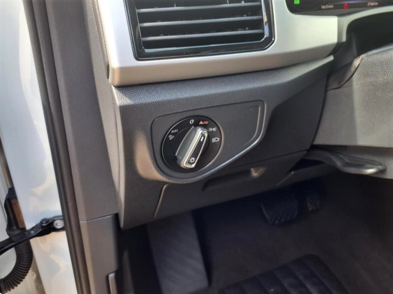 Volkswagen Atlas Cross Sport V6 SE w/Technology 2023