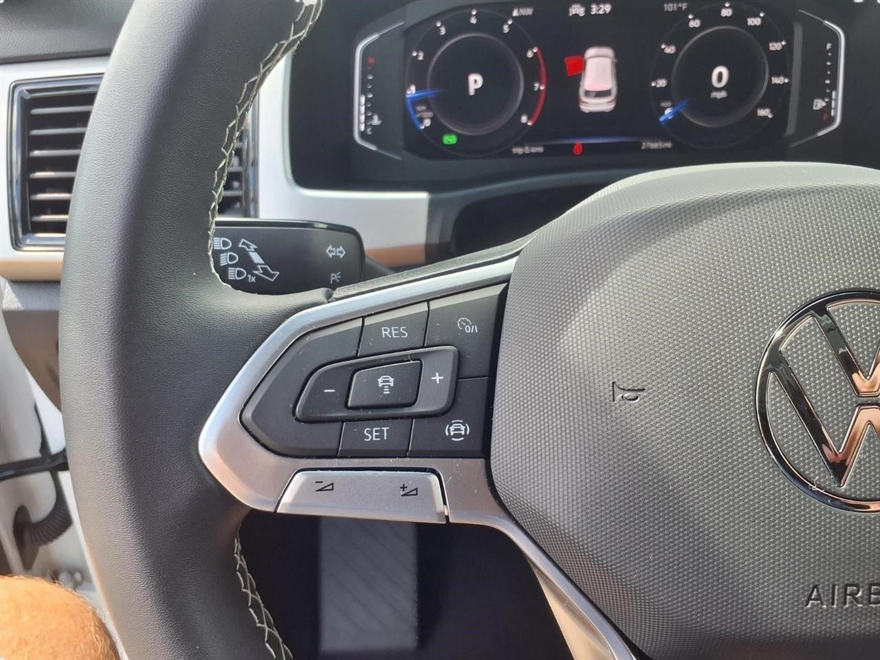 Volkswagen Atlas Cross Sport V6 SE w/Technology 2023