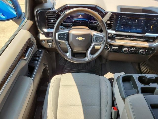 Chevrolet Silverado 1500 LT Crew Cab 2WD 2025