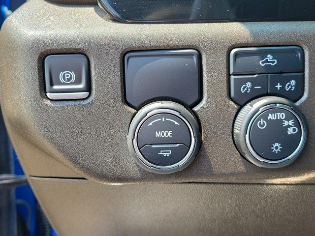 Chevrolet Silverado 1500 LT Crew Cab 2WD 2025