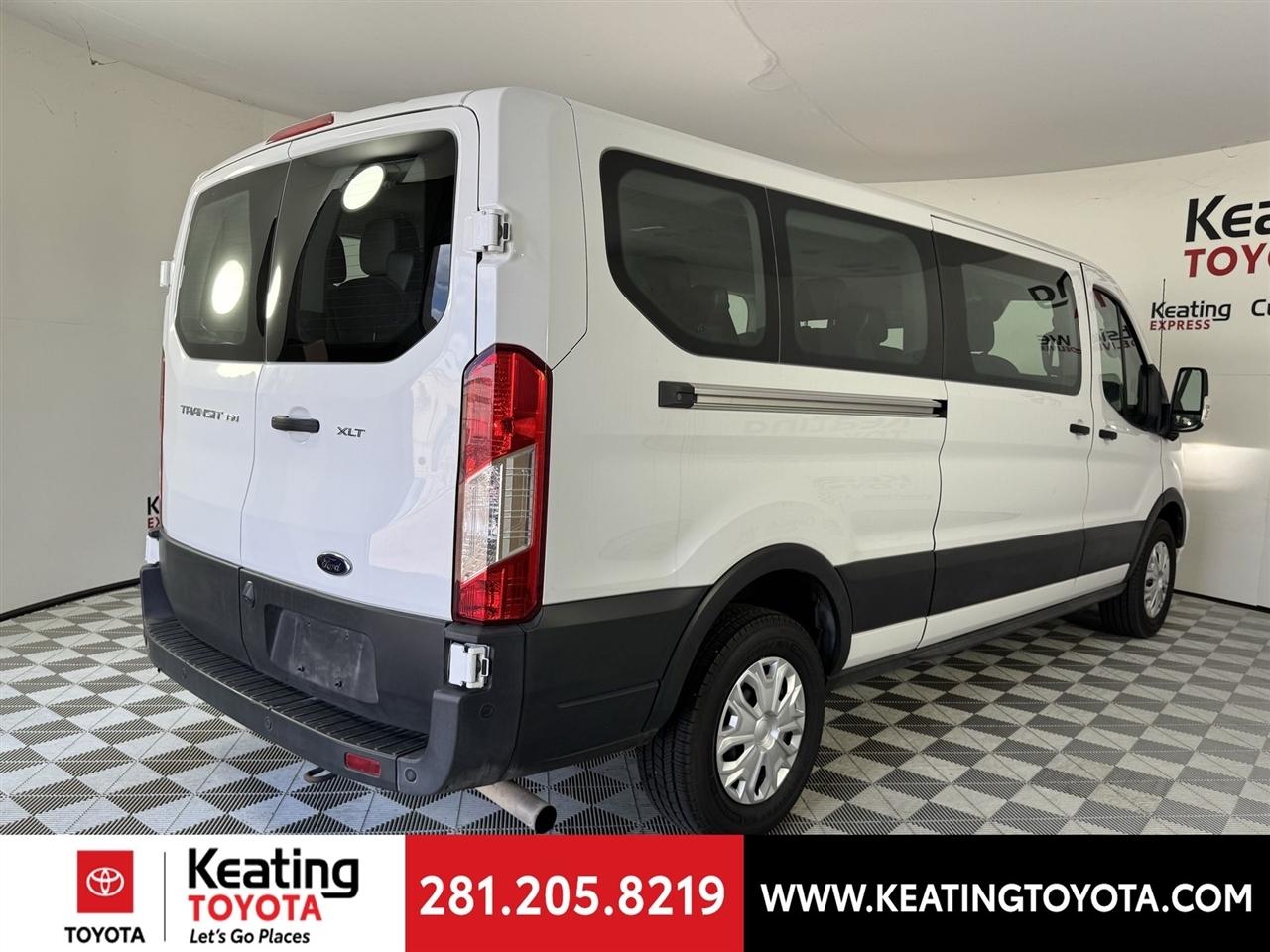 Ford Transit 350 Wagon Low Roof XLT w/Sliding Pass. 148-in. WB 2023