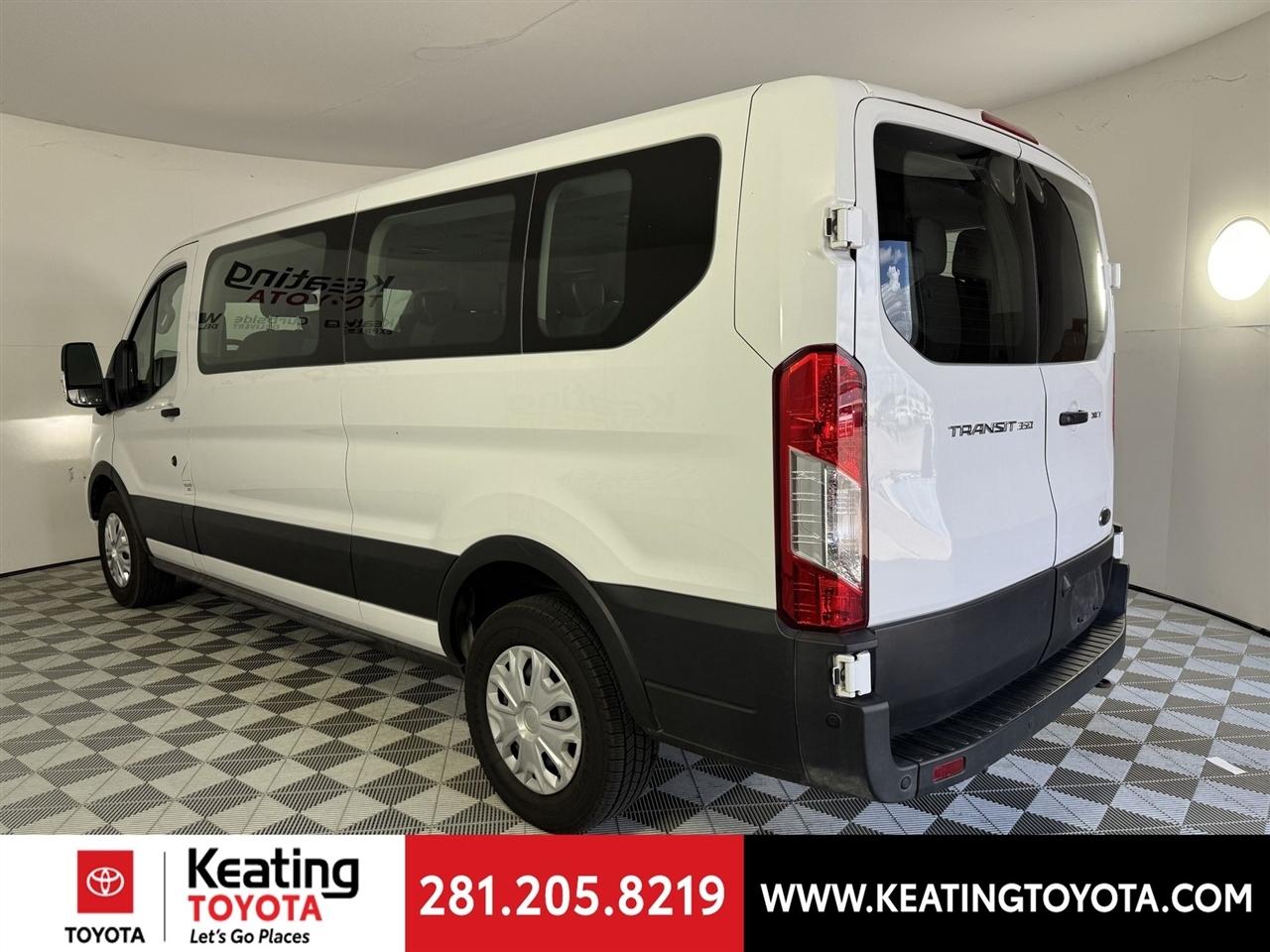 Ford Transit 350 Wagon Low Roof XLT w/Sliding Pass. 148-in. WB 2023