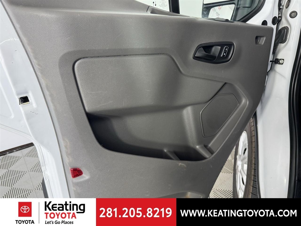 Ford Transit 350 Wagon Low Roof XLT w/Sliding Pass. 148-in. WB 2023