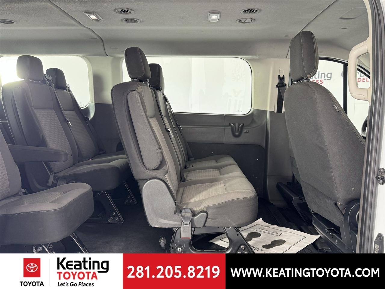 Ford Transit 350 Wagon Low Roof XLT w/Sliding Pass. 148-in. WB 2023