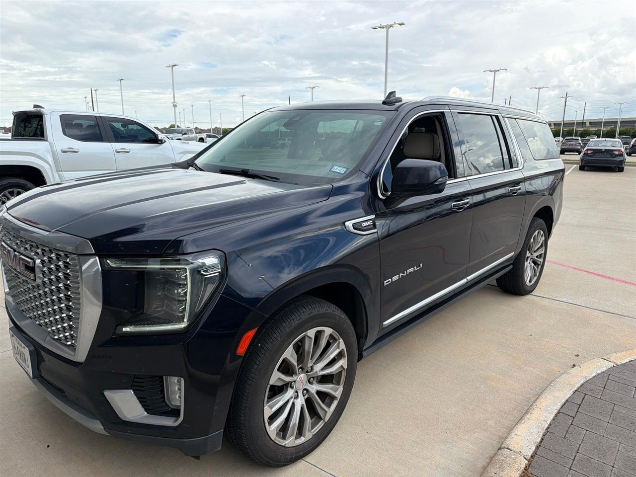 GMC Yukon XL Denali 2WD 2021