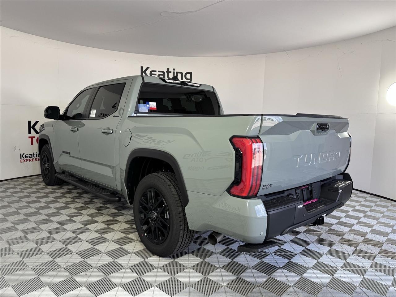 Toyota Tundra Limited CrewMax 2WD 2026
