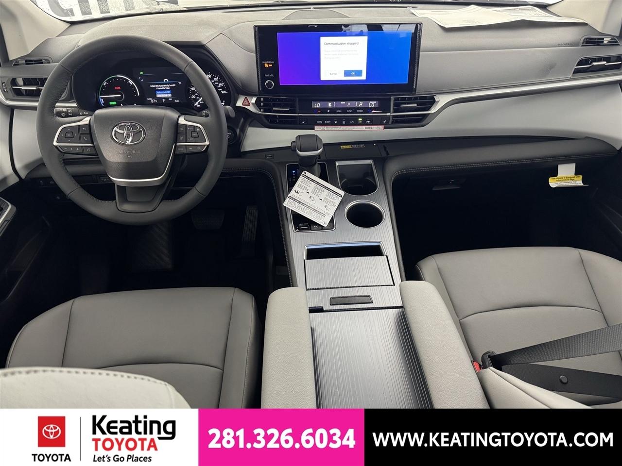 Toyota Sienna XLE 7-Passenger 2026