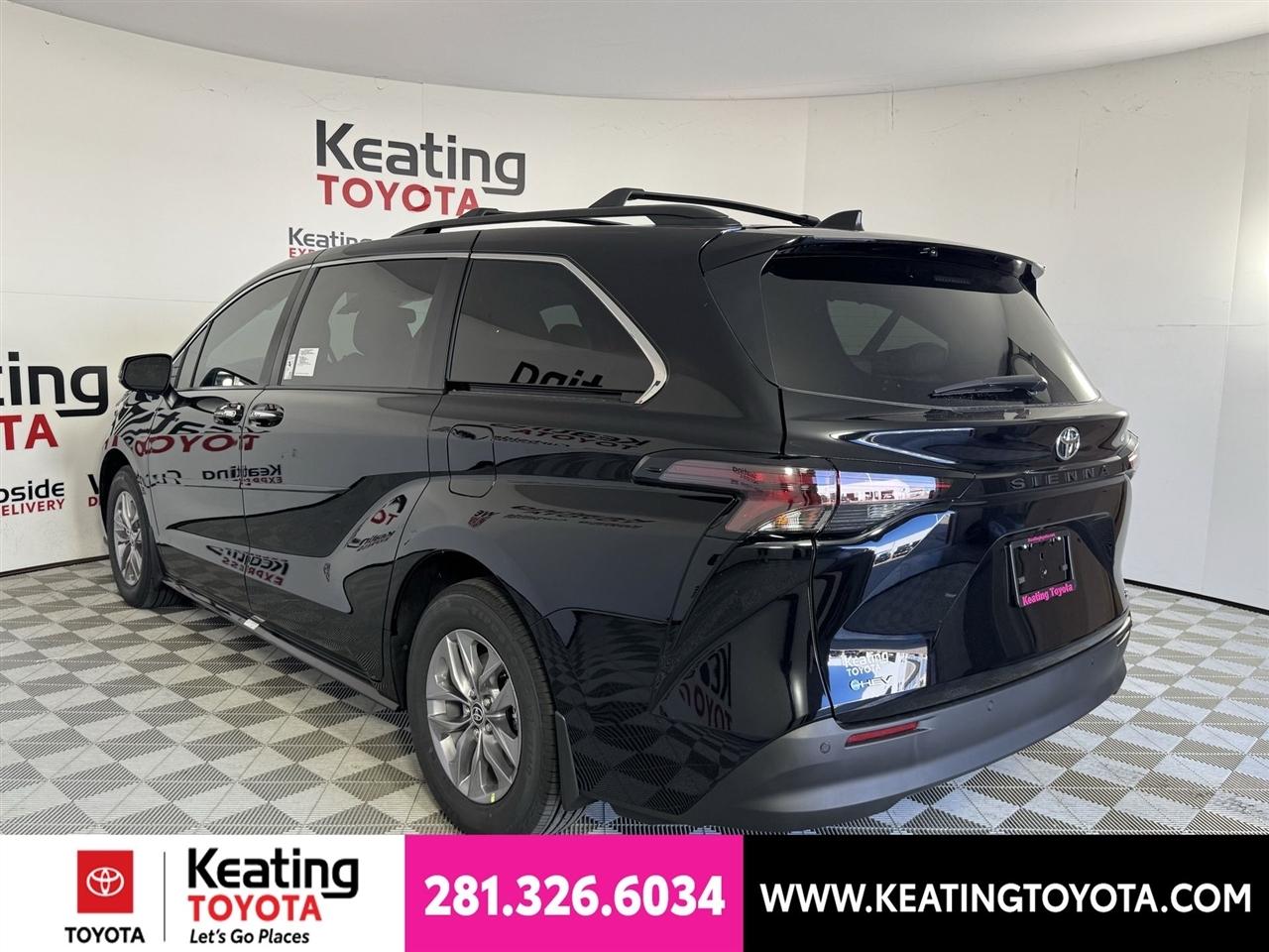 Toyota Sienna XLE 7-Passenger 2026