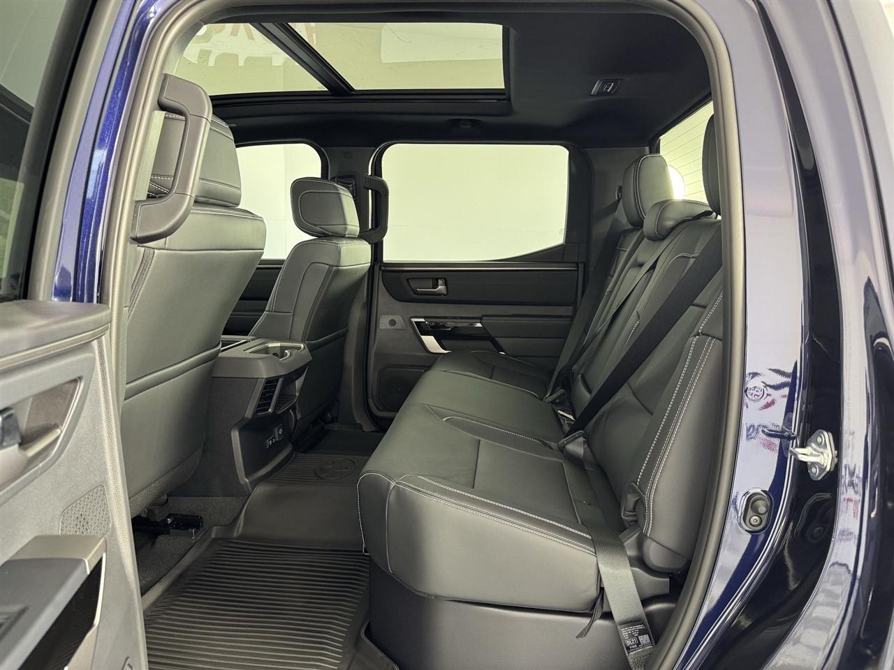 Toyota Tundra Limited CrewMax 2WD 2026