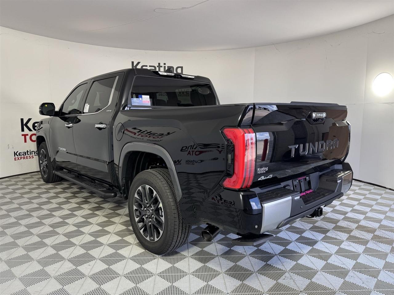 Toyota Tundra Limited CrewMax 4WD 2026