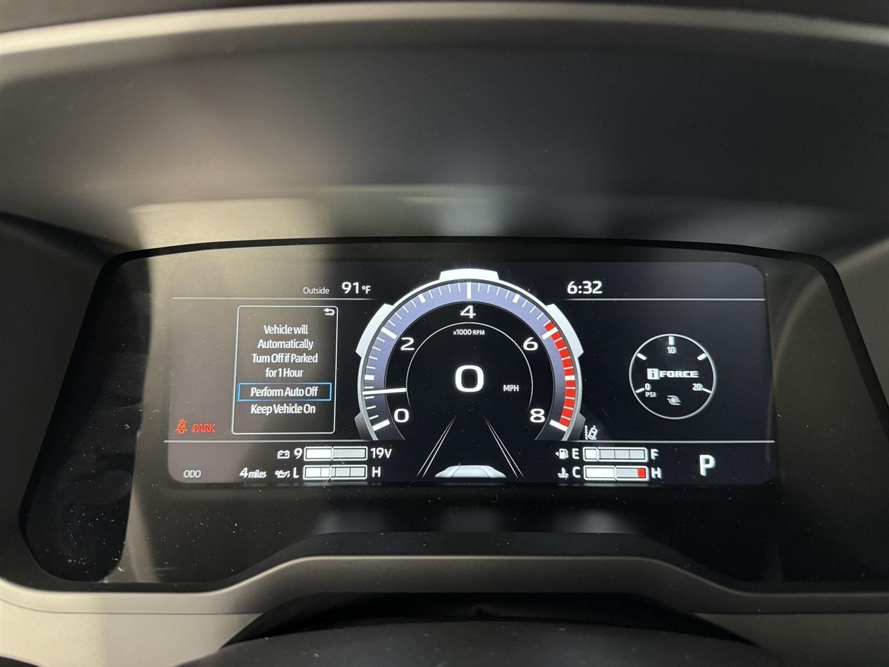 Toyota Tundra Limited CrewMax 4WD 2026