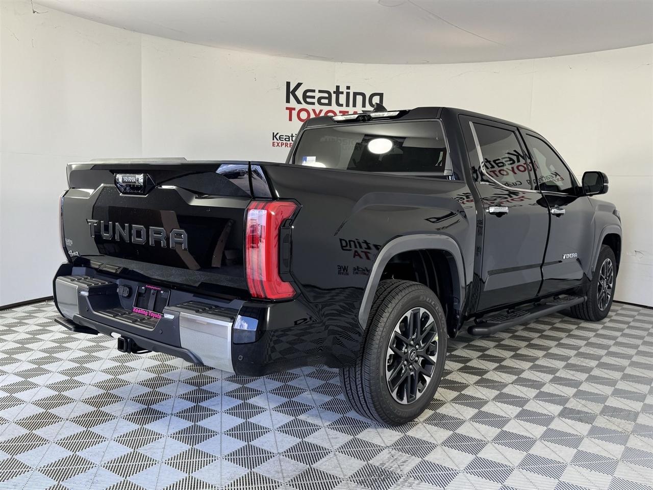 Toyota Tundra Limited CrewMax 4WD 2026