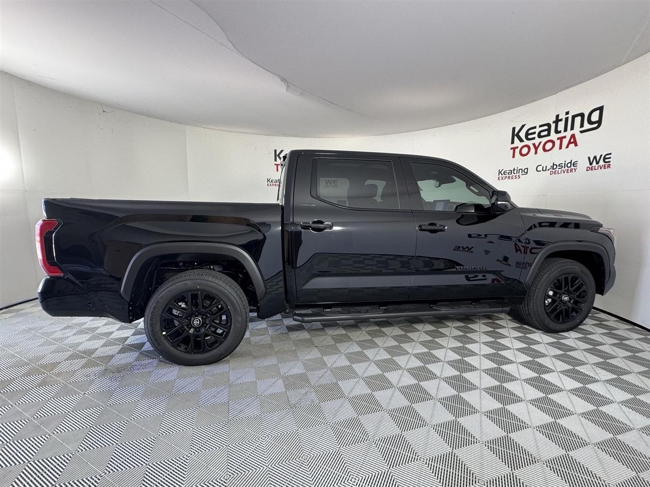 Toyota Tundra Limited CrewMax 2WD 2026