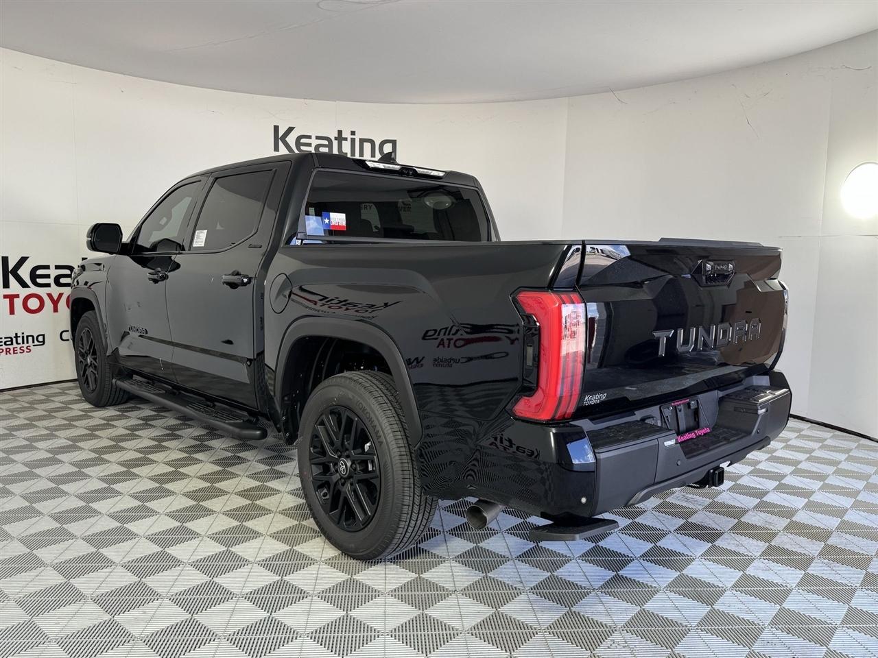 Toyota Tundra Limited CrewMax 2WD 2026