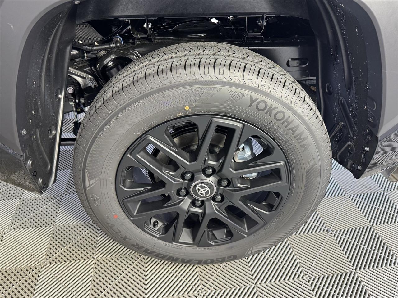 Toyota Tundra Limited CrewMax 2WD 2026