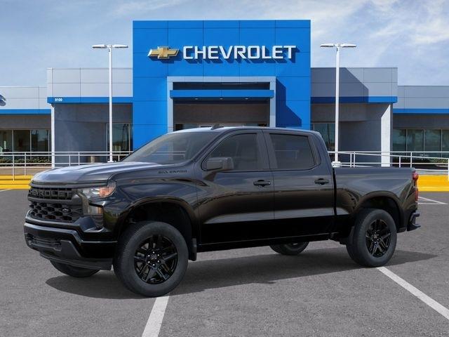 Chevrolet Silverado 1500 Custom Crew Cab 2WD 2026