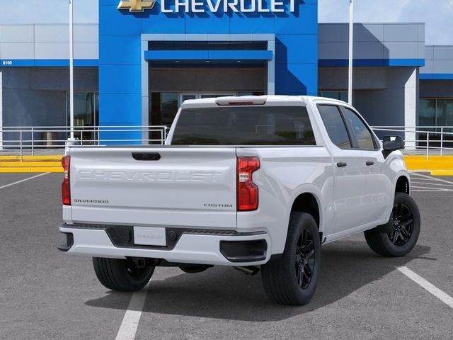 Chevrolet Silverado 1500 Custom Crew Cab 2WD 2026