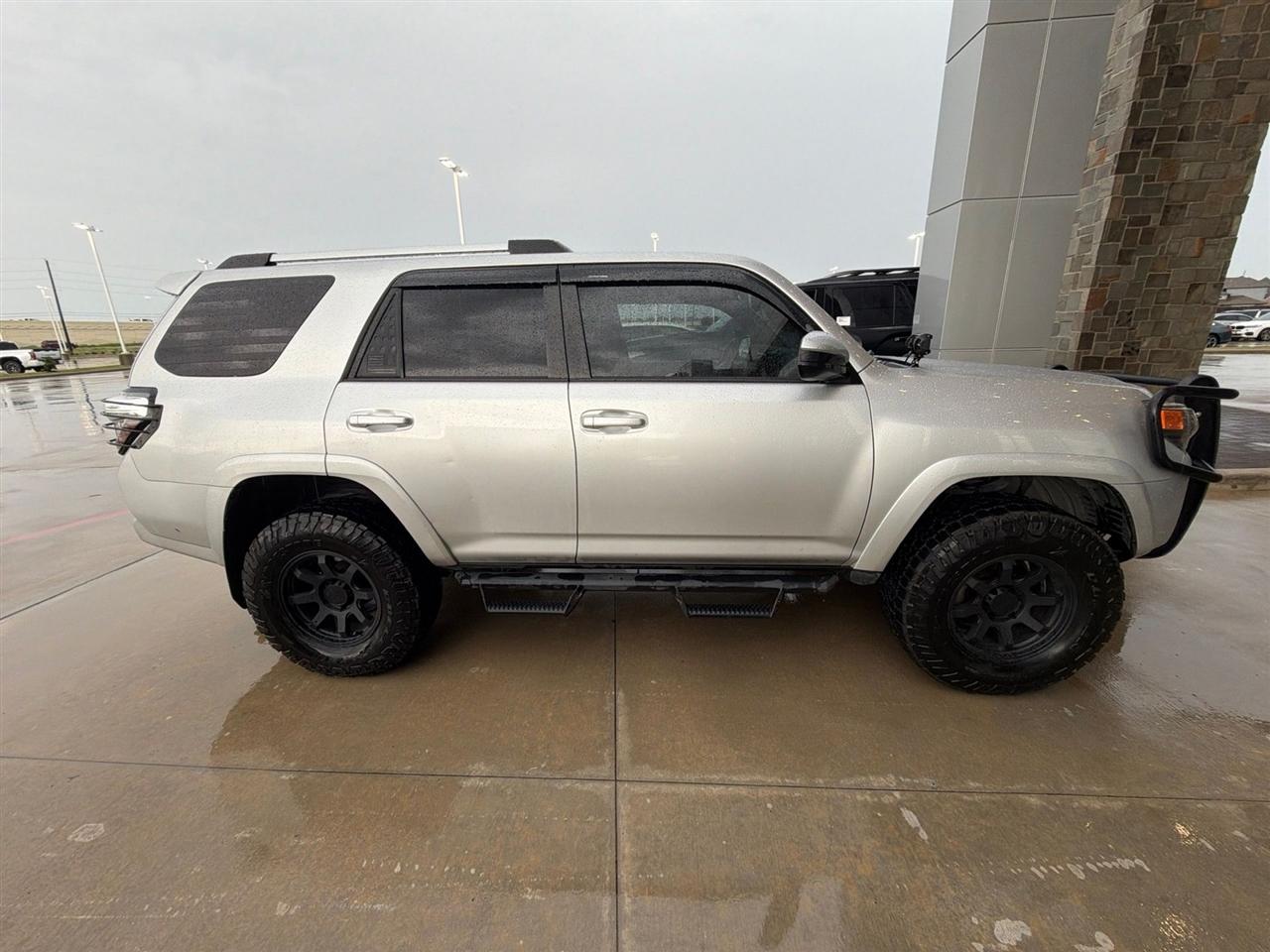 Toyota 4Runner SR5 2022