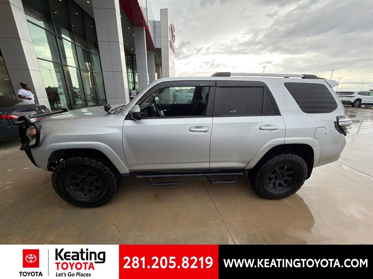 Toyota 4Runner SR5 2022