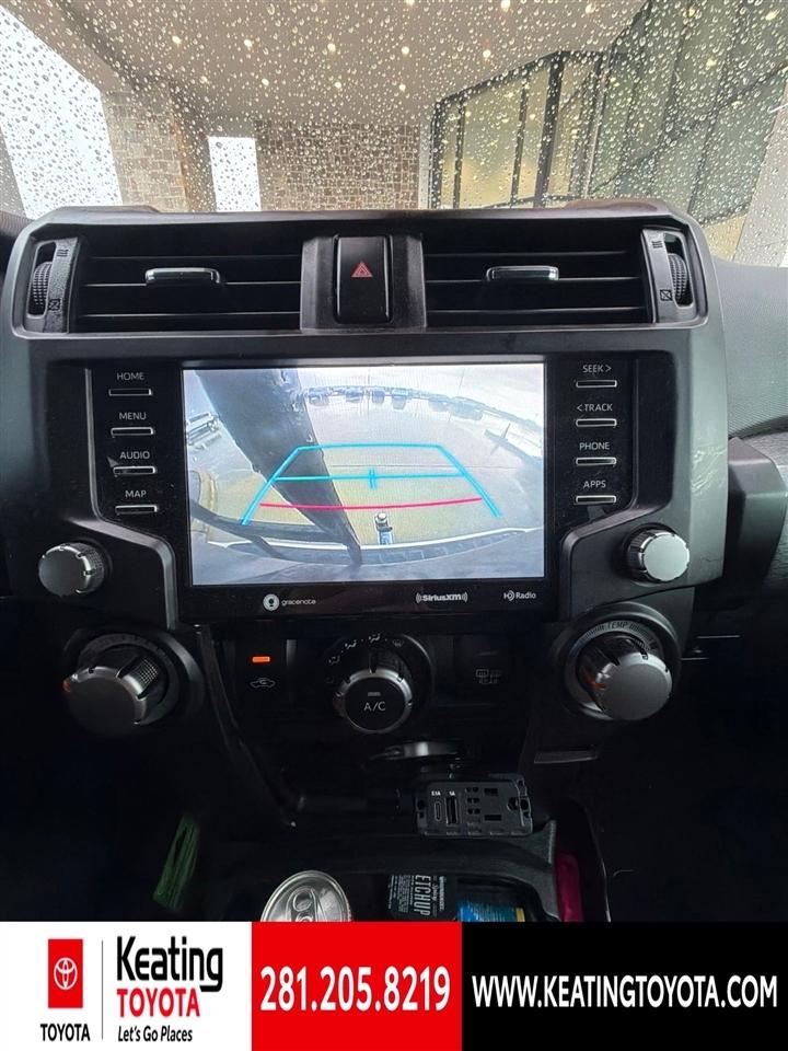 Toyota 4Runner SR5 2022