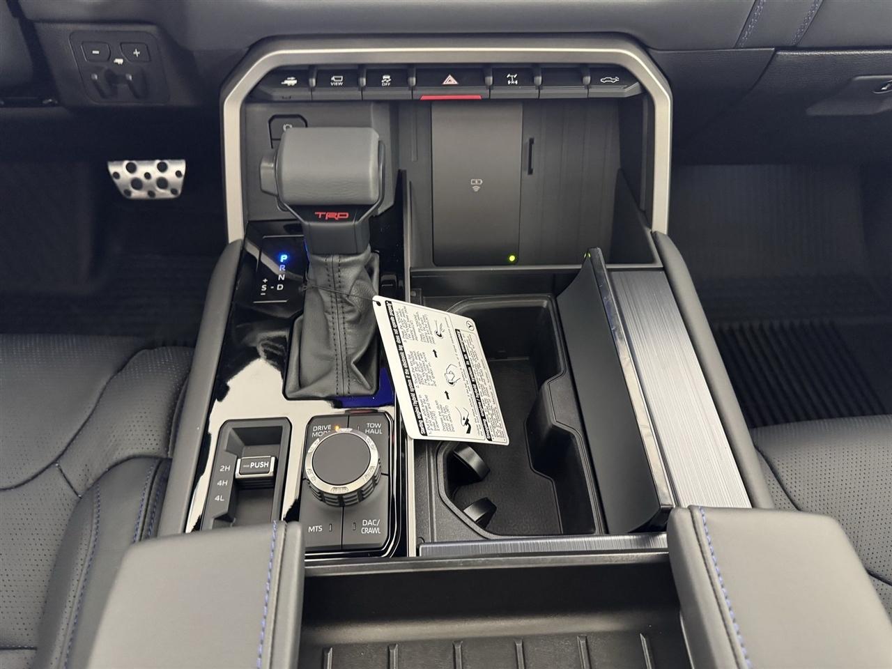 Toyota Tundra Limited CrewMax 4WD Hybrid 2026