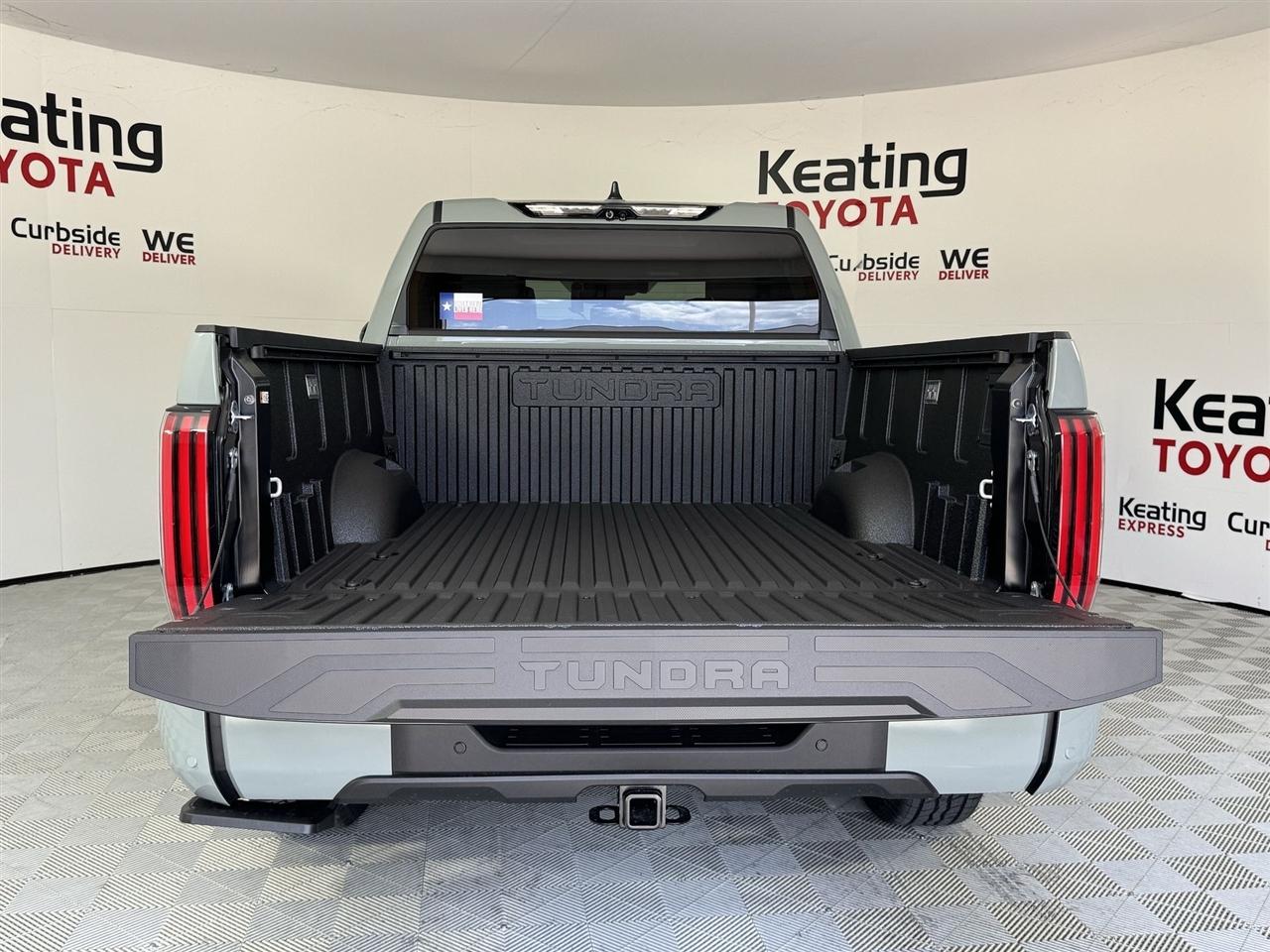 Toyota Tundra Limited CrewMax 4WD Hybrid 2026
