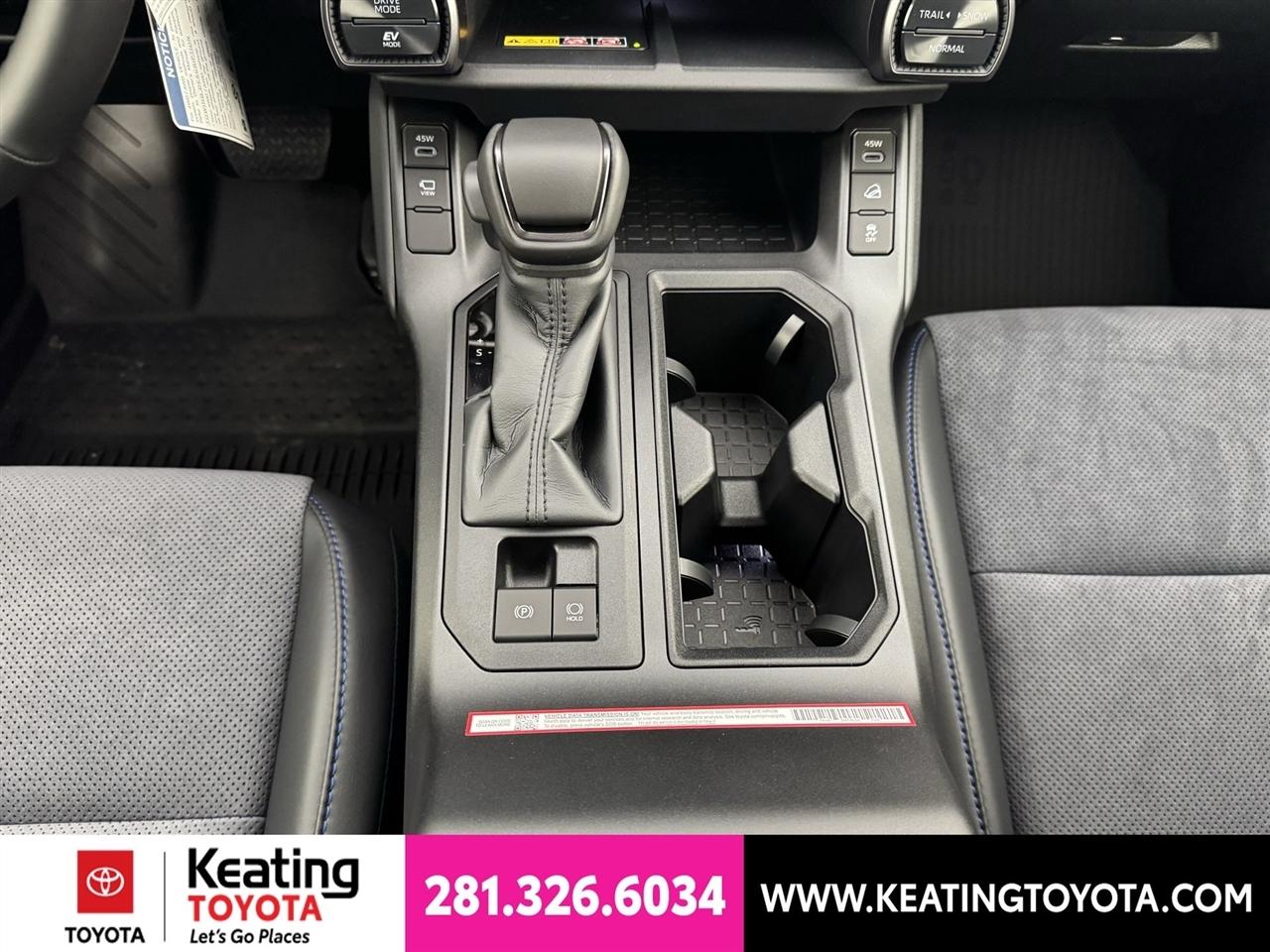Toyota RAV4 Hybrid XSE AWD 2026