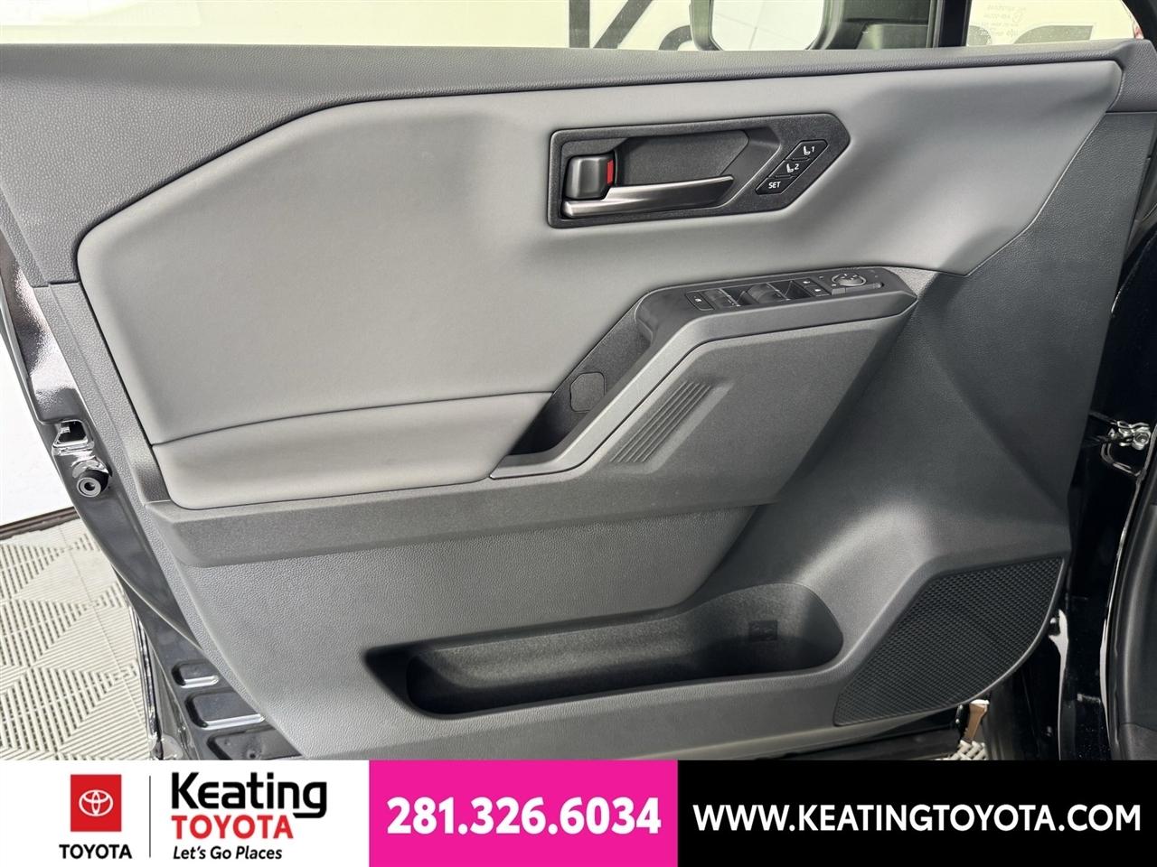 Toyota RAV4 Hybrid XSE AWD 2026