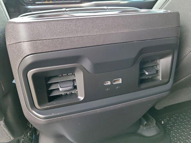 Chevrolet Silverado 1500 RST Crew Cab 4WD 2023