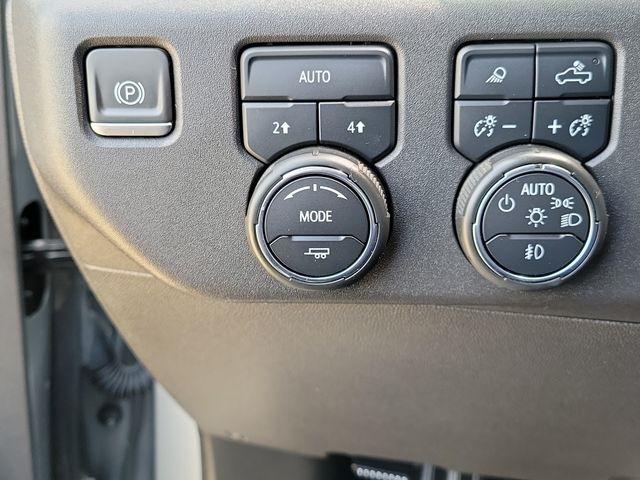 Chevrolet Silverado 1500 RST Crew Cab 4WD 2023
