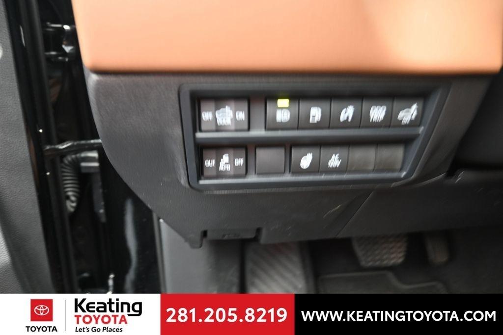Toyota Tundra 1794 CrewMax 4WD 2025