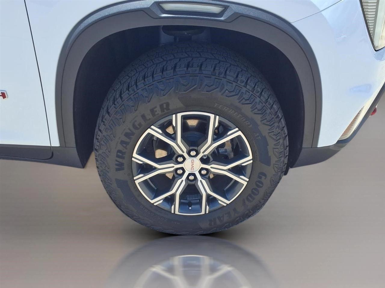GMC Acadia AT4 AWD 2025