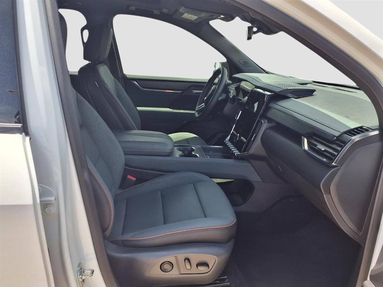GMC Acadia AT4 AWD 2025