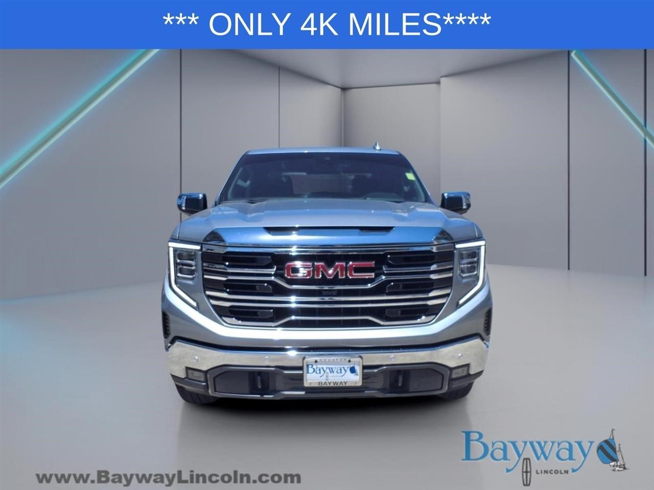 GMC Sierra 1500 SLT Crew Cab 4WD 2026