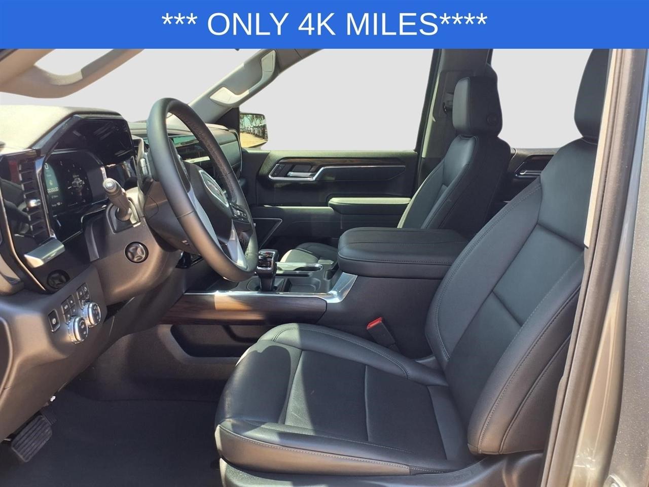 GMC Sierra 1500 SLT Crew Cab 4WD 2026