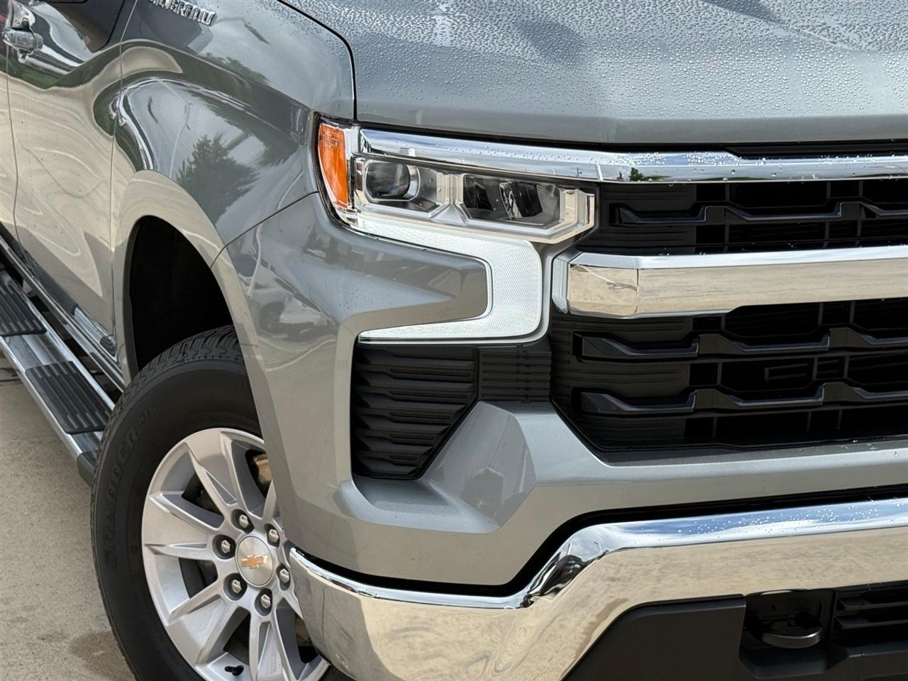 Chevrolet Silverado 1500 LT Crew Cab 4WD 2026