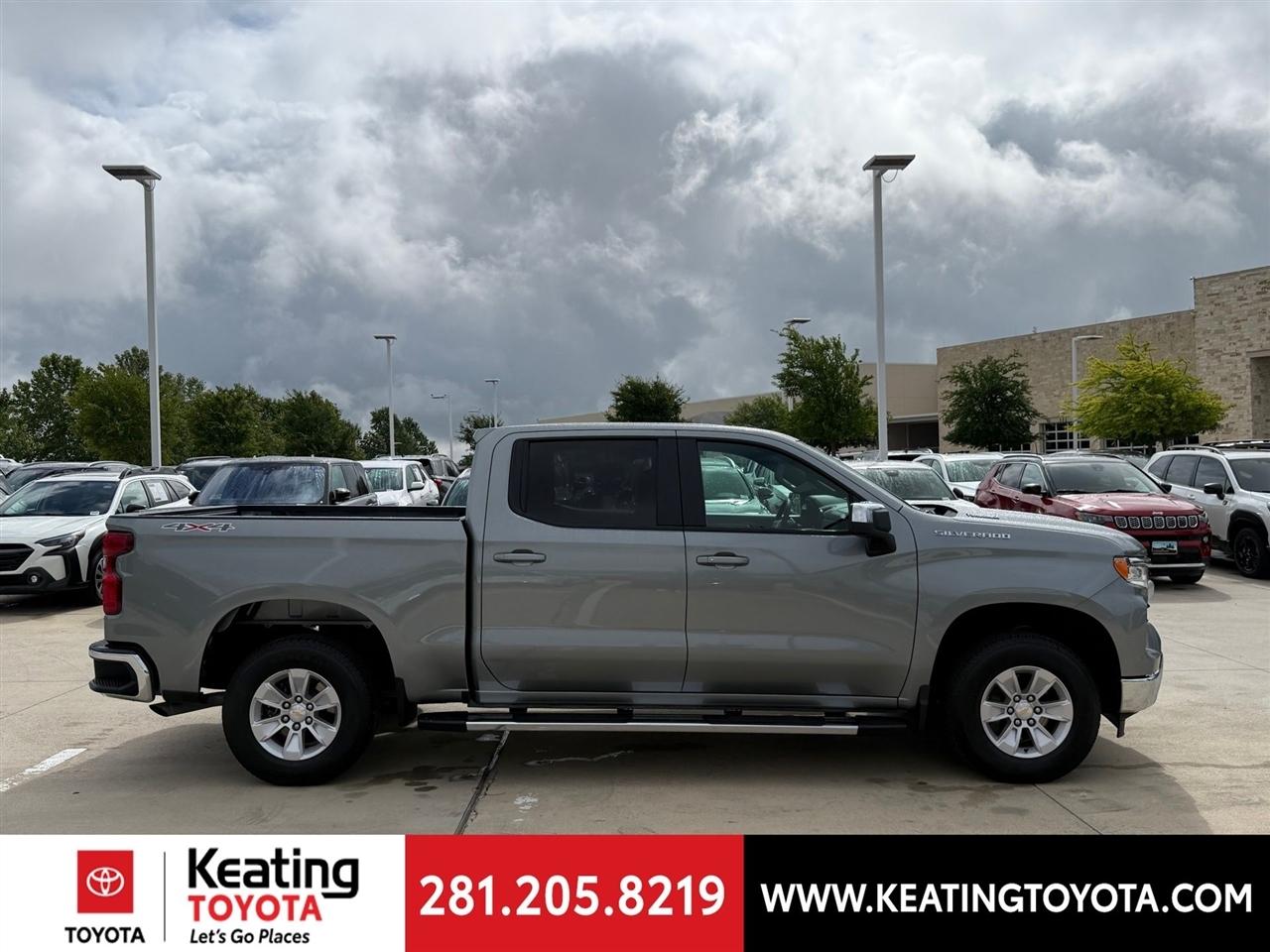 Chevrolet Silverado 1500 LT Crew Cab 4WD 2026