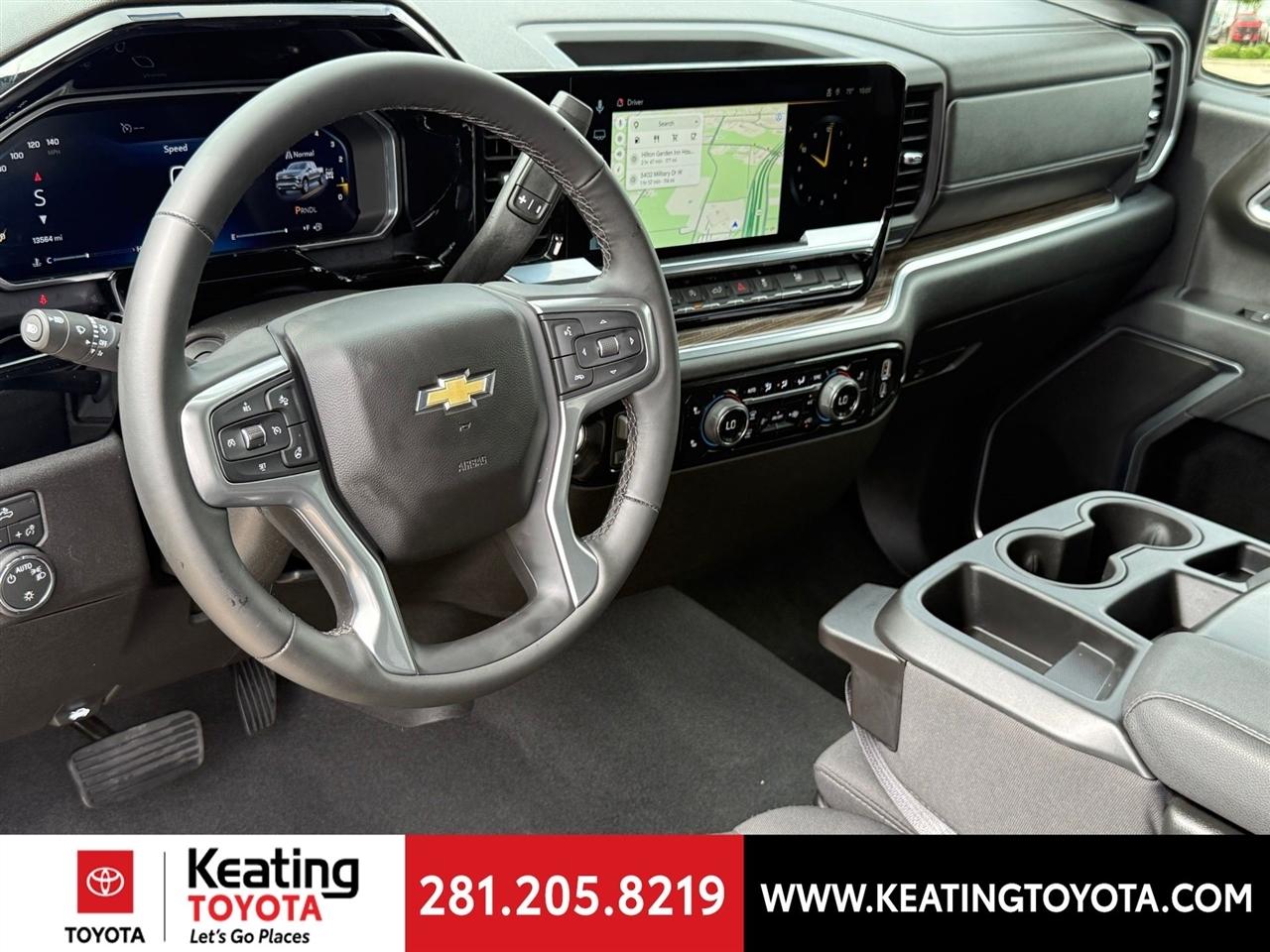 Chevrolet Silverado 1500 LT Crew Cab 4WD 2026