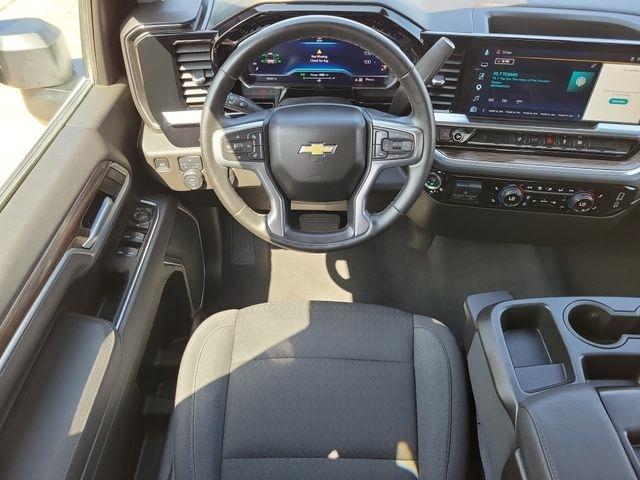 Chevrolet Silverado 2500HD LT Crew Cab Long Box 4WD 2025