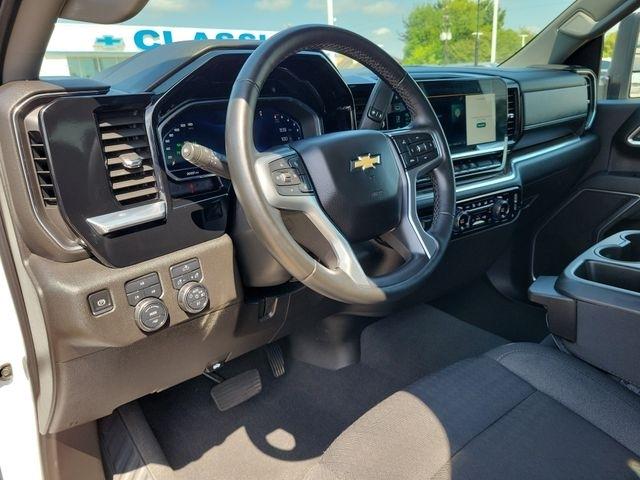 Chevrolet Silverado 2500HD LT Crew Cab Long Box 4WD 2025