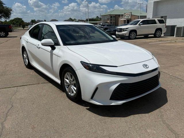 2025 Toyota Camry Hybrid XLE
